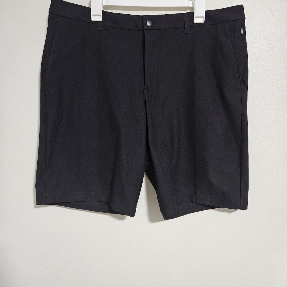 Lululemon Shorts 38